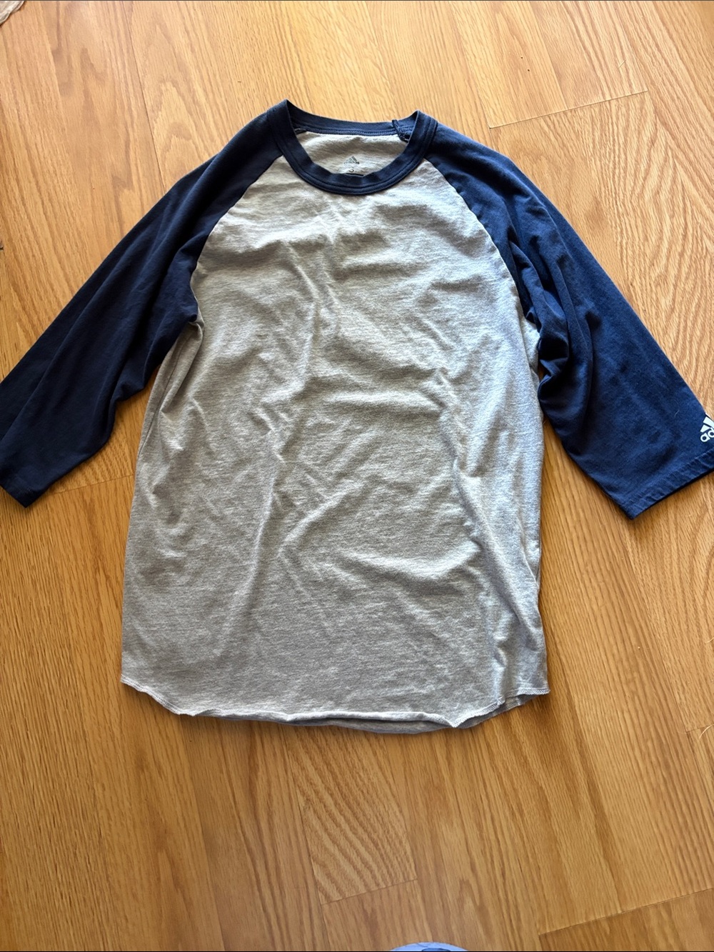 Adidas Grey and Navy Raglan Baseball Tee Size S